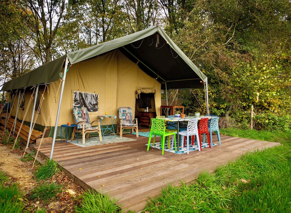 Camping De Helleborus