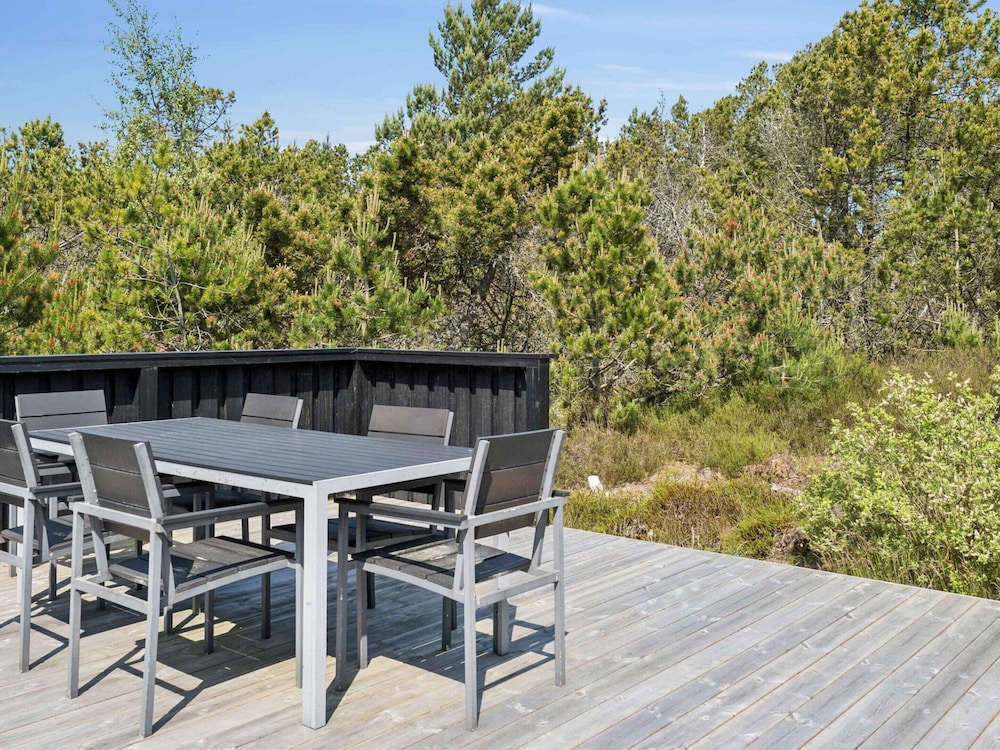 5 Star Holiday Home in Albaek