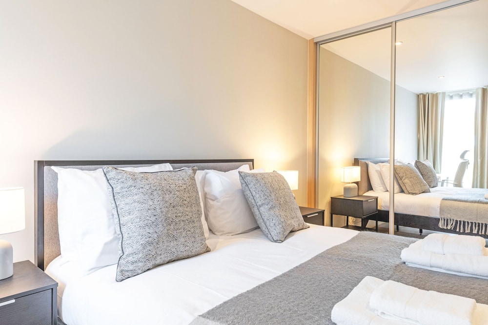 Accomodo London Southbank - Spacious & Elegant Apartments near Big Ben & London Eye