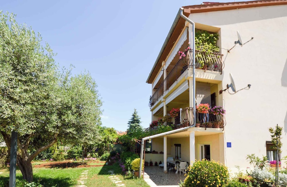 Apartments in Stinjan/istrien 8432
