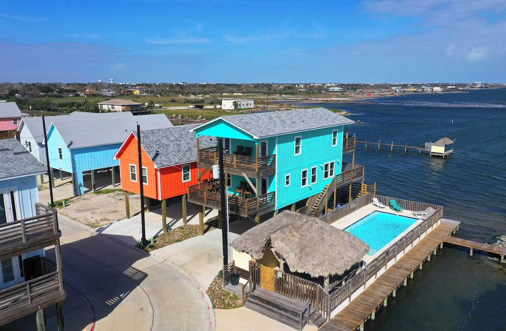 2 Homes, Sleeps 16, Shared Pool+boat Dock Laguna Village Serenity by Avantstay