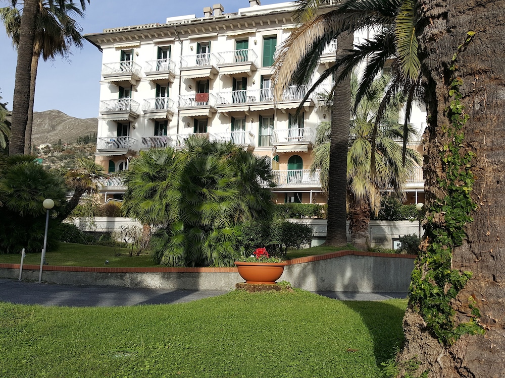 House Sole view 5