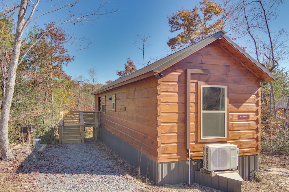 Sweet Thang: Romantic Blue Ridge Mtns Getaway