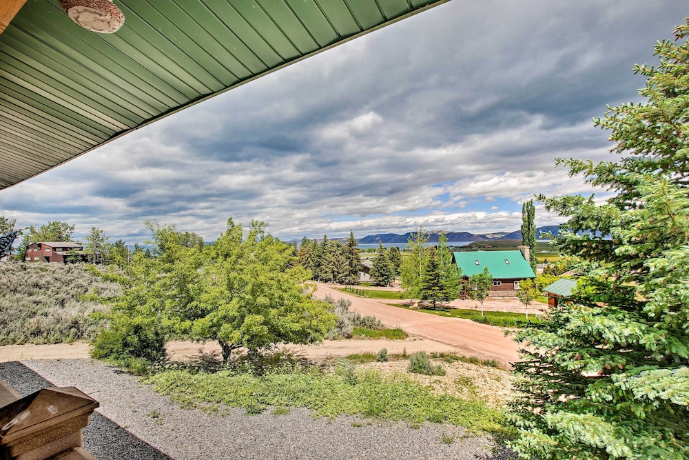 Scenic Views & Game Room: Garden City Retreat! view 2