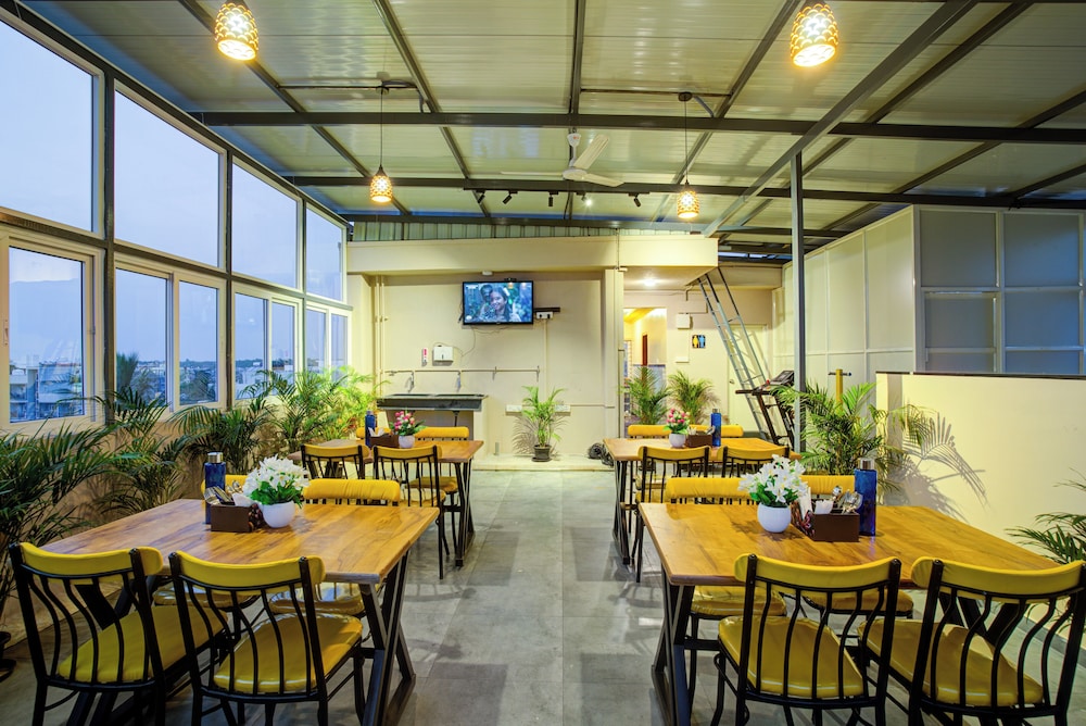 Open Hotel by Olive - Meet Me At