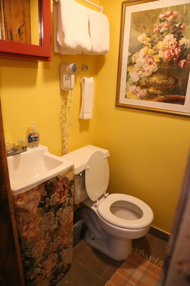 Plymouth Vacations - Salt Ash Inn - Property Image 90