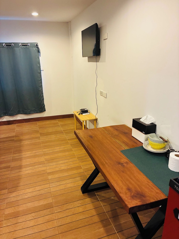 Apartment Wat Sawang Arom 09