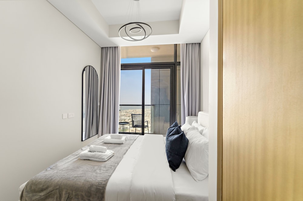 Silkhaus Aykon City Towers