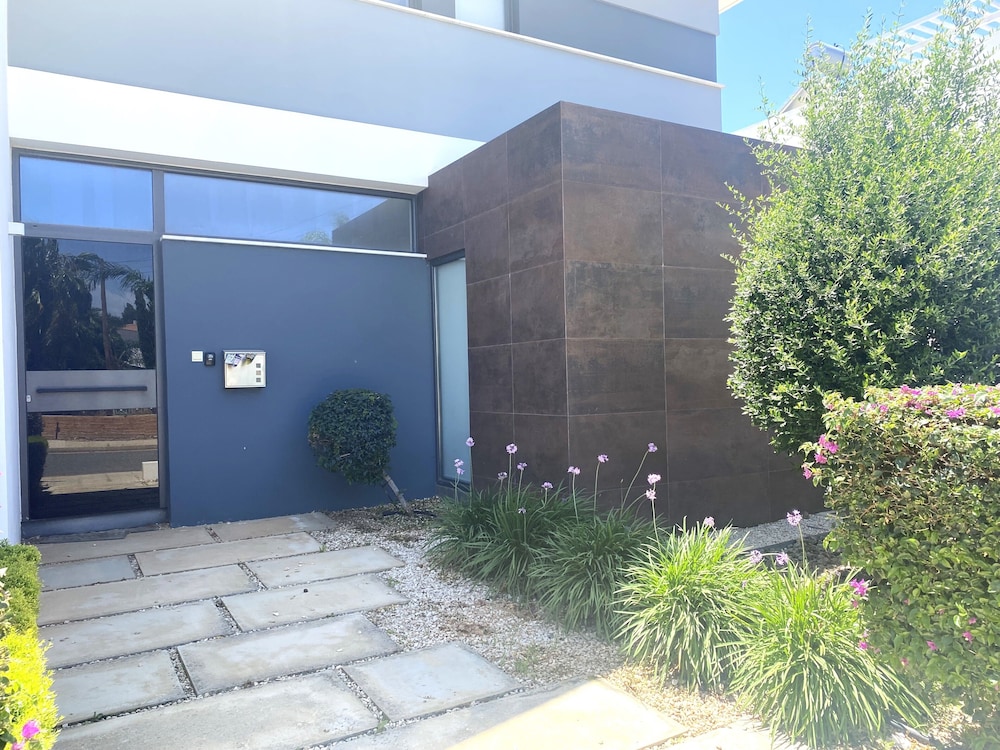 Ayia Napa Nissi Pearl Villas
