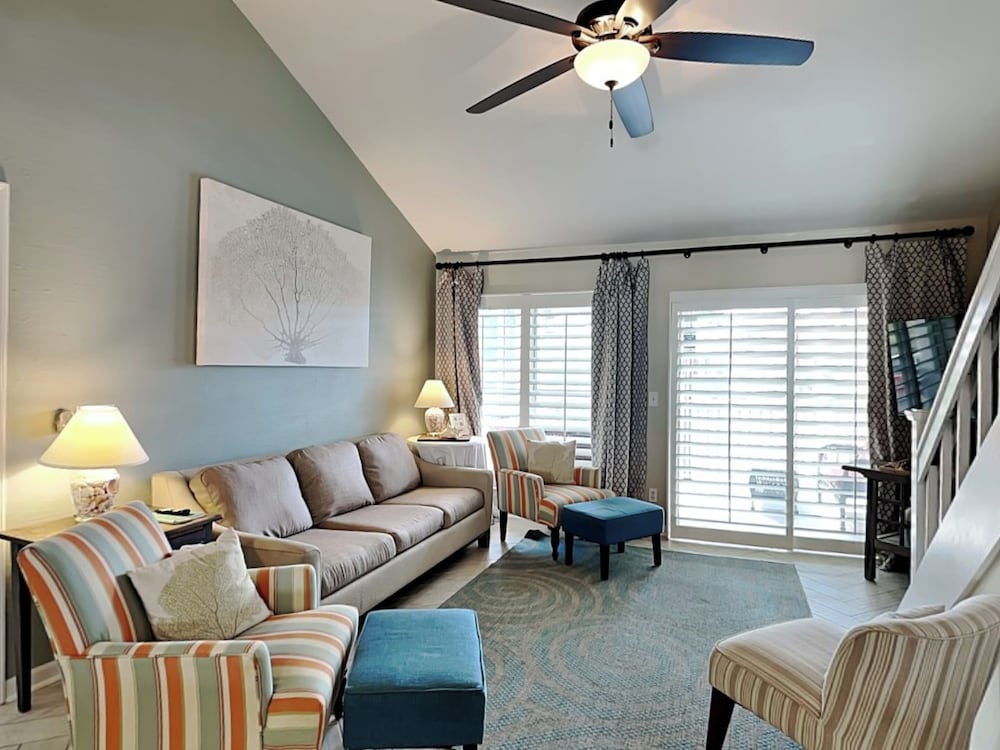Palms North #7B by Southern Vacation Rentals