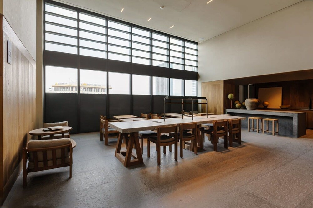 meeting & event spaces