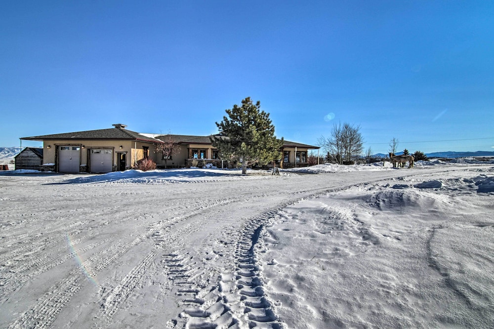 Bozeman Getaway on the Prairie w/ Patio & Grill view 4