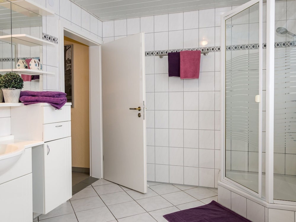 Large Apartment in the Beautiful Sauerland With Garden, Patio and Sauna