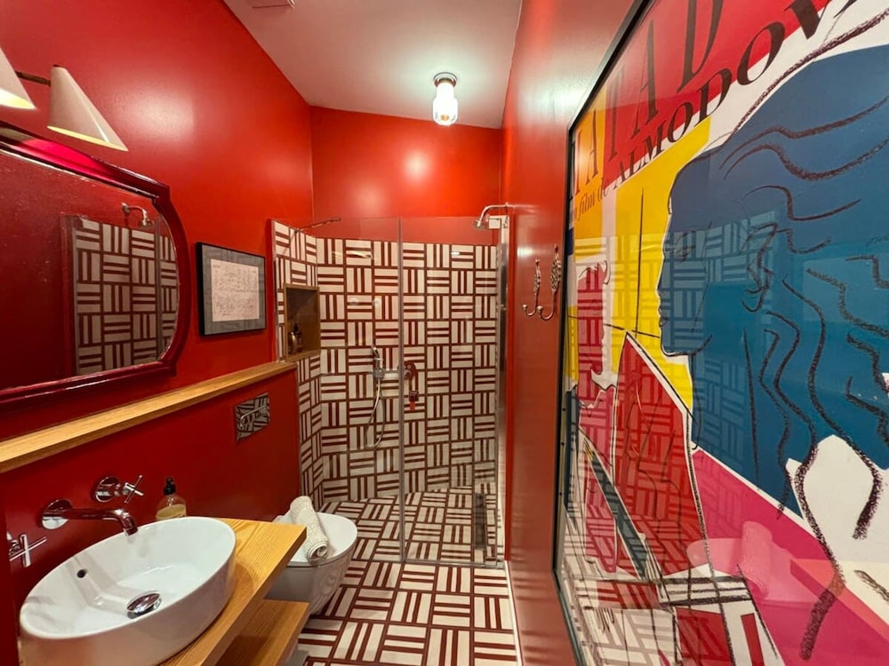 Artsy Gem Colorful 1BR Home in Ant n Mart n