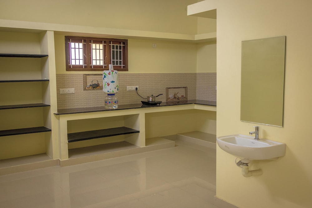 Ganesh Home Stay