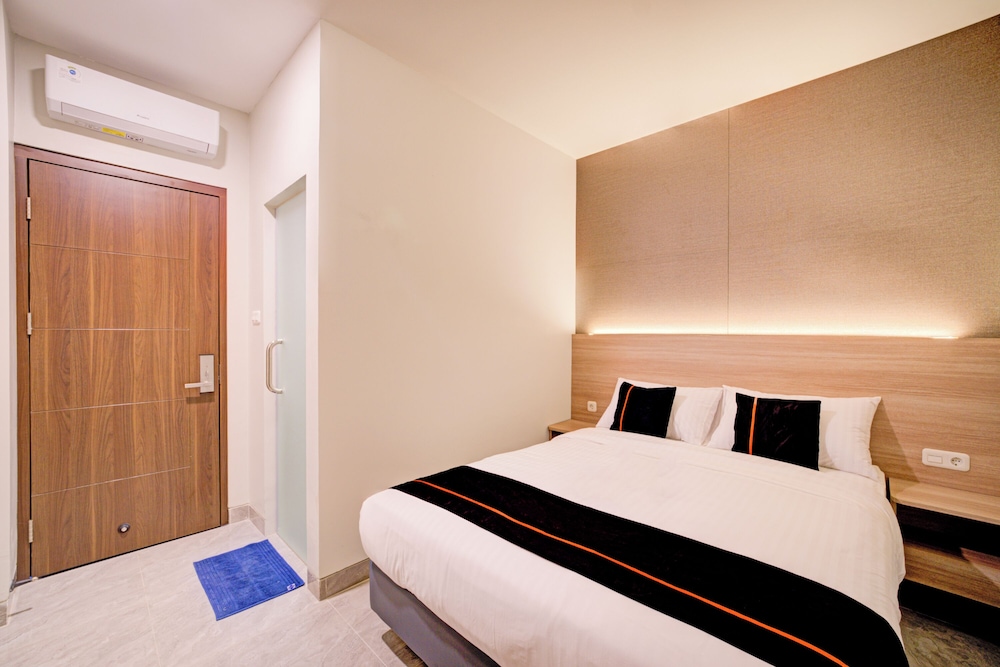 Townhouse Oak Cengkareng