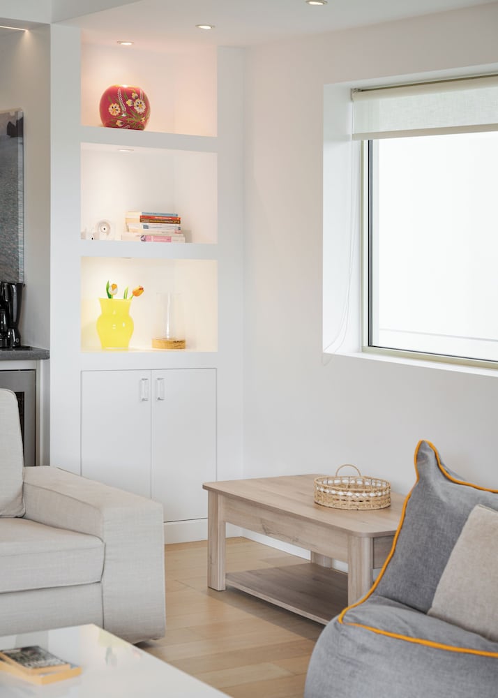 Vouliagmeni Serenity Residence