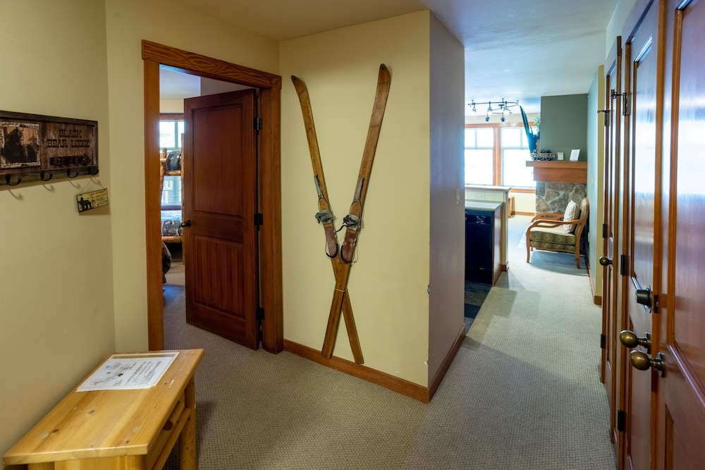 Eagle Springs East - 2 Bedroom Condos in Solitude UT