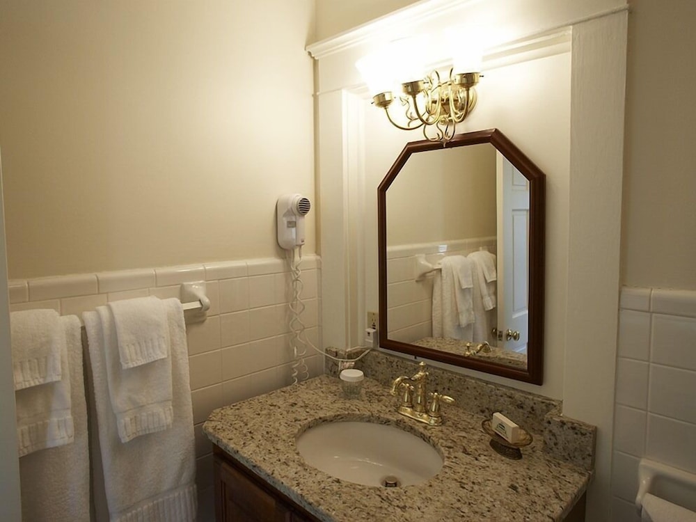 Smithfield Inn