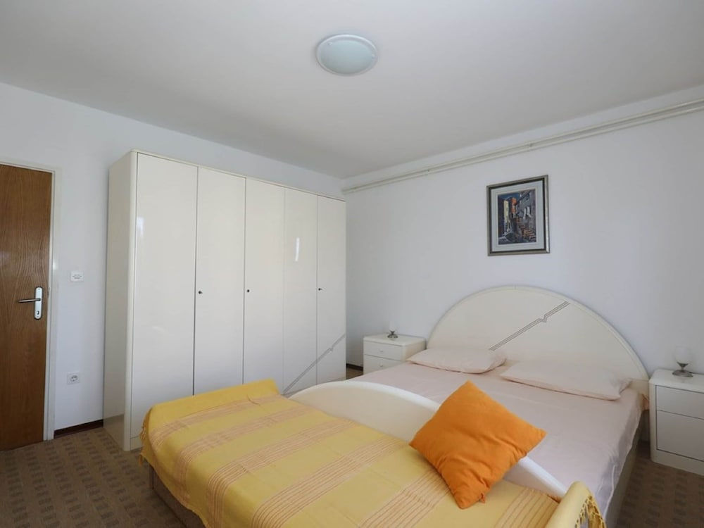 Comfortable Apartment With Terrace Near the Beach view 2