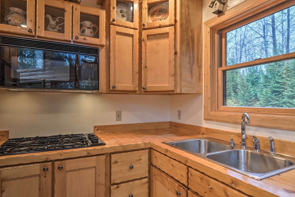 'camp Tony' w/ Trail Access: Walk to Lake Huron! view 2