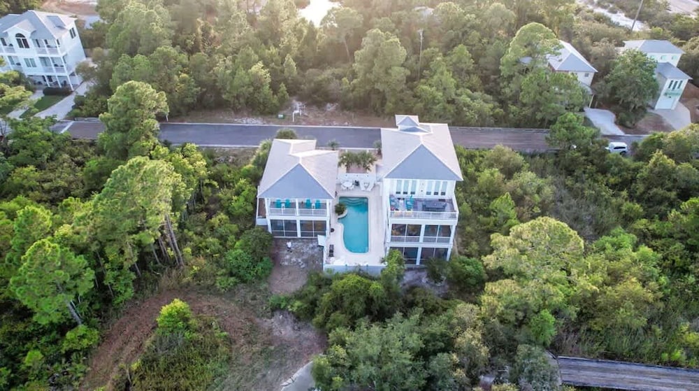 Beach Walk Retreat Heated Pool Golf Views Main Guest House Sleeps 15