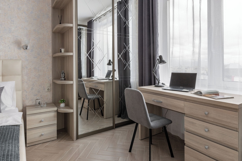 3-room apt with view of National Library