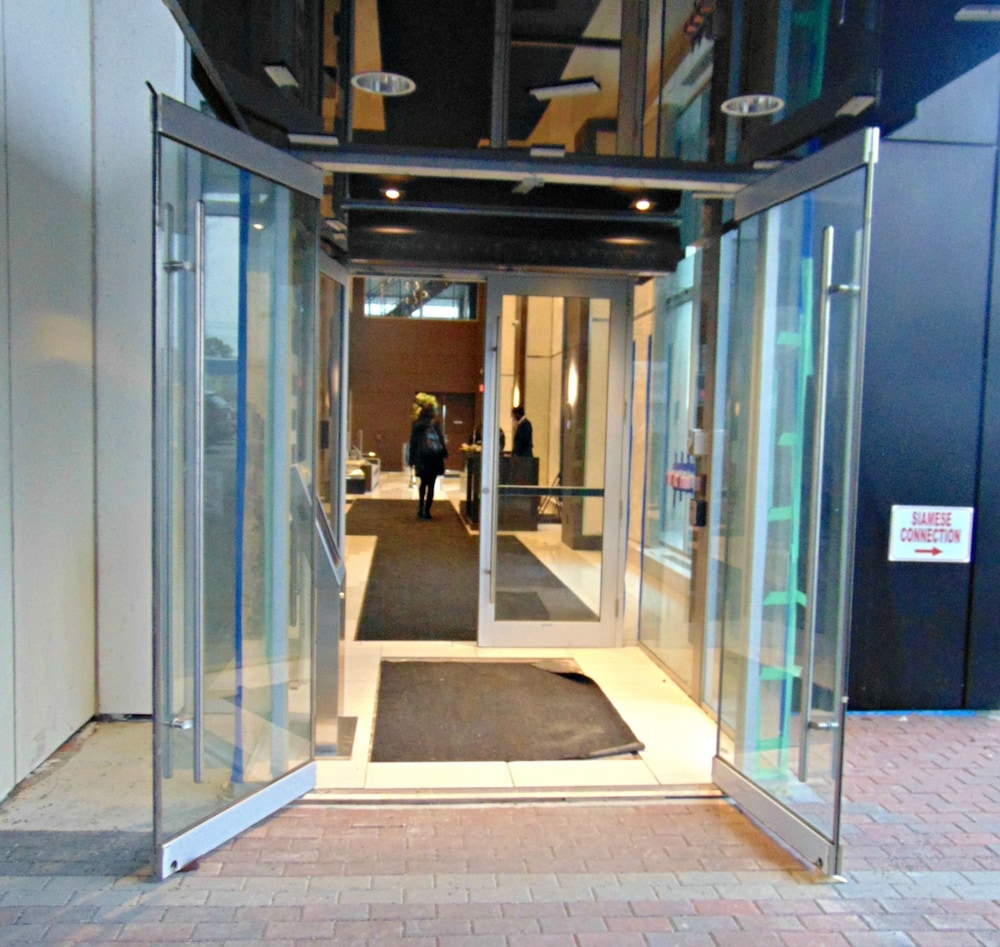 Executive Suites at St. Clair West - Image 1