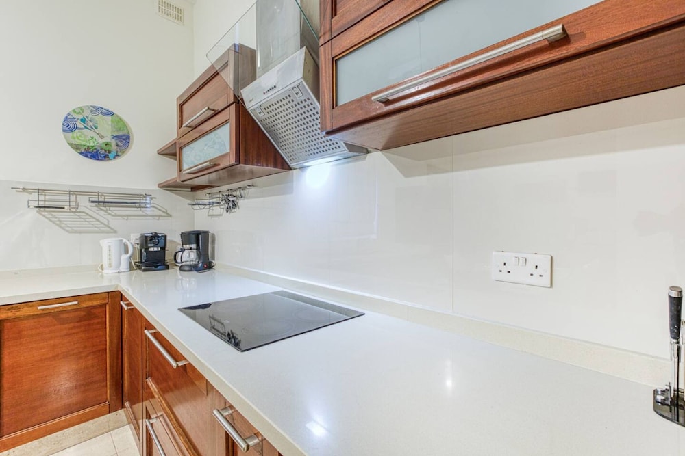 St James the Traditional 4-bed Townhouse Terrace