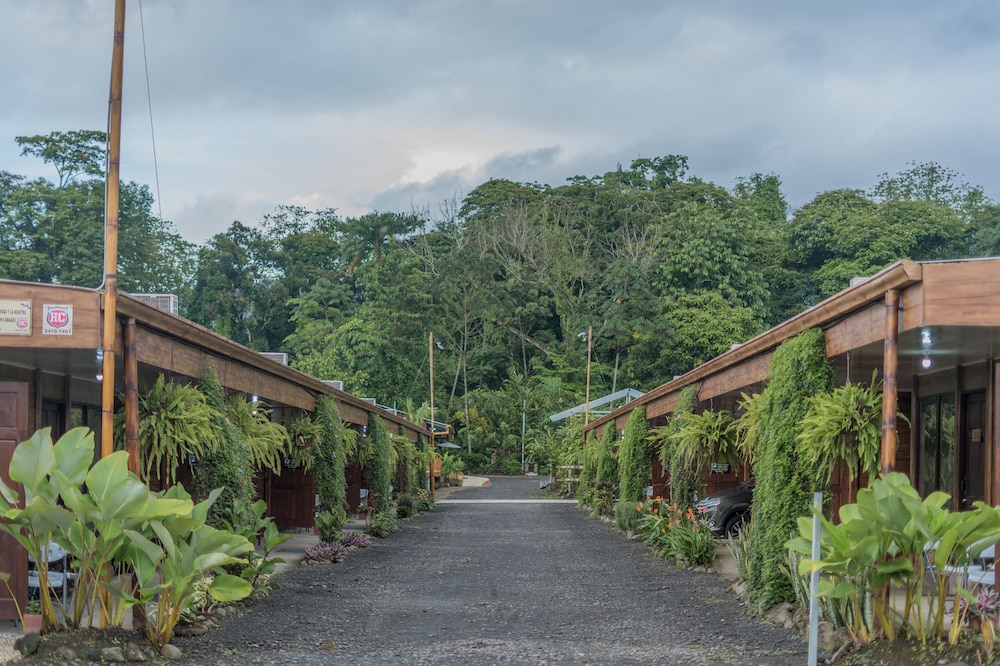 Hotel Cabañas del Rio - Image 1