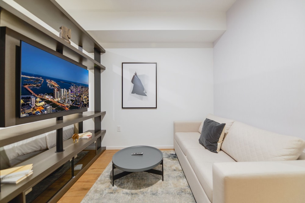 Extraordinary Studio with Amazing Views