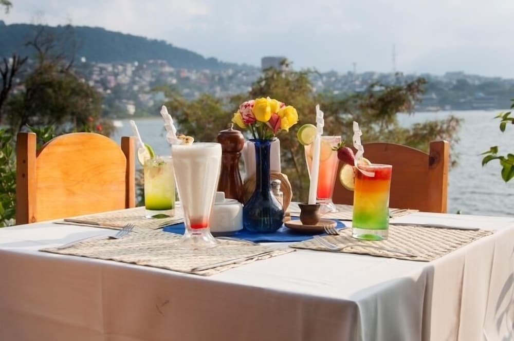 Hotel y Restaurante Bambu
