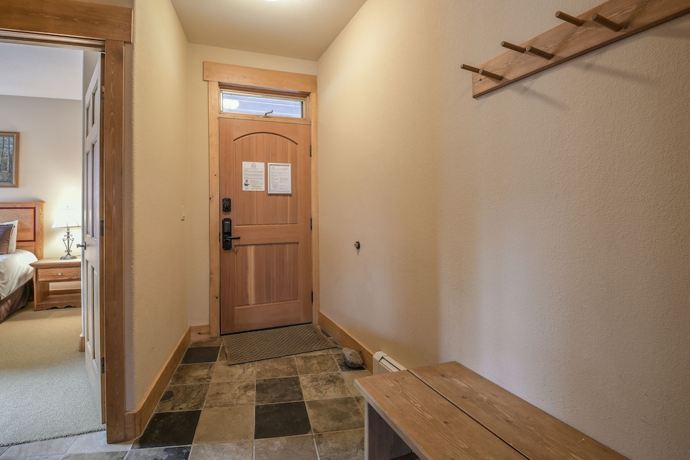 Elk Run Villas 9574