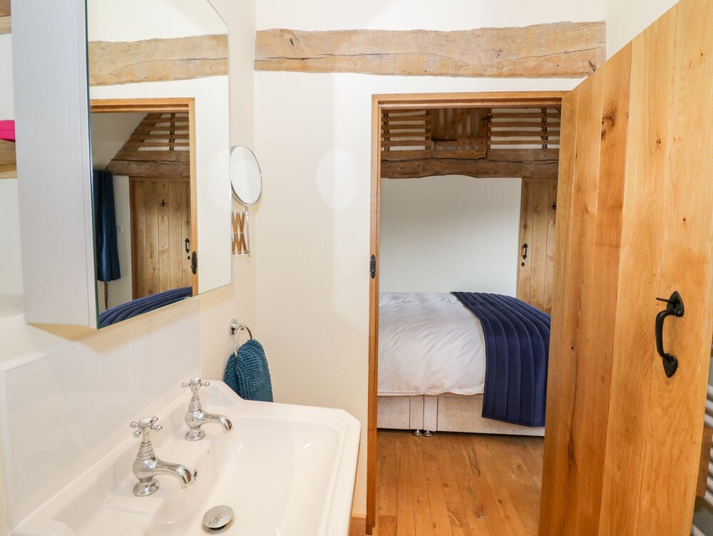 Ryepiece Cottage view 5