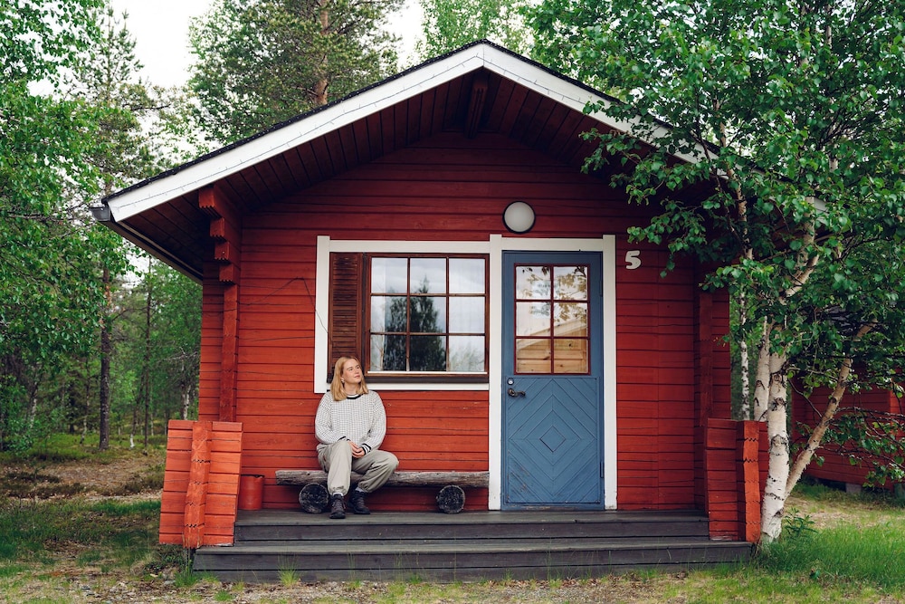 Mökit & Camping Peurasuvanto