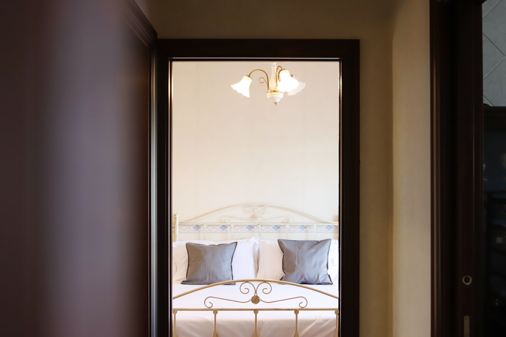 Appartamento Con Terrazzo A Capodimonte