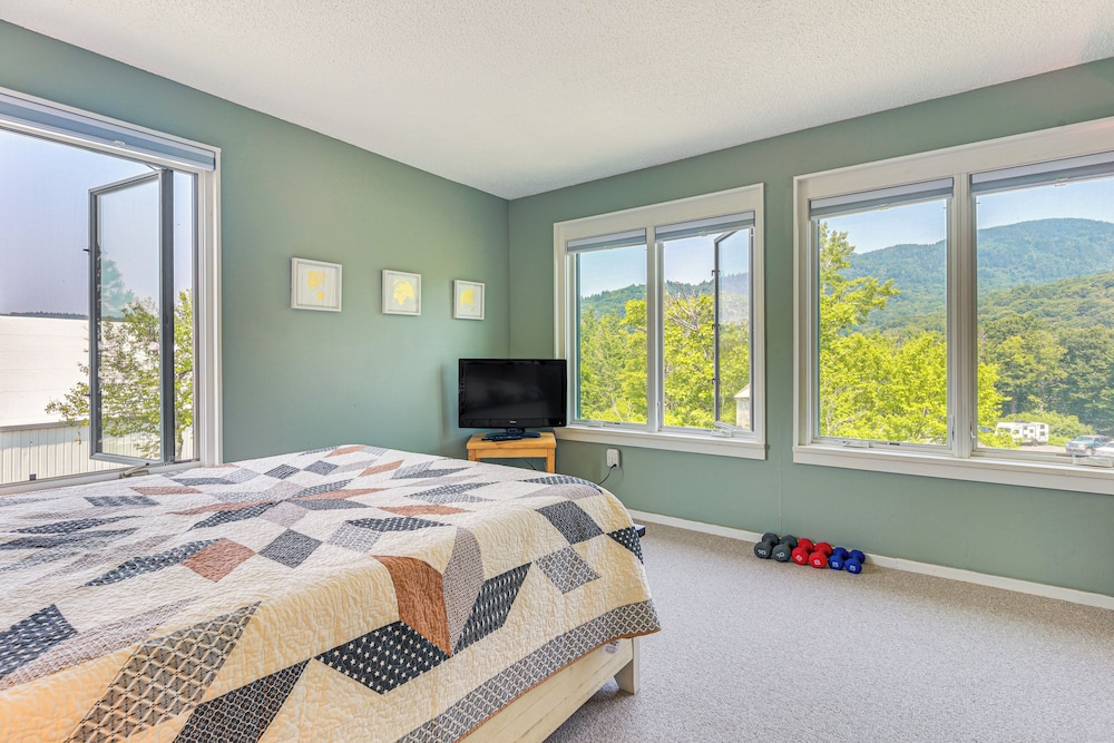Walk to Bolton Valley Resort: Condo w/ Mtn Views!