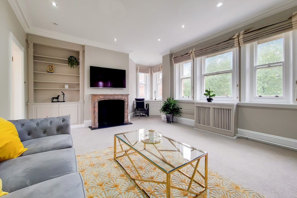 The Knightsbridge Residences