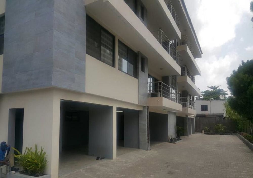 Gemini Place Apartments