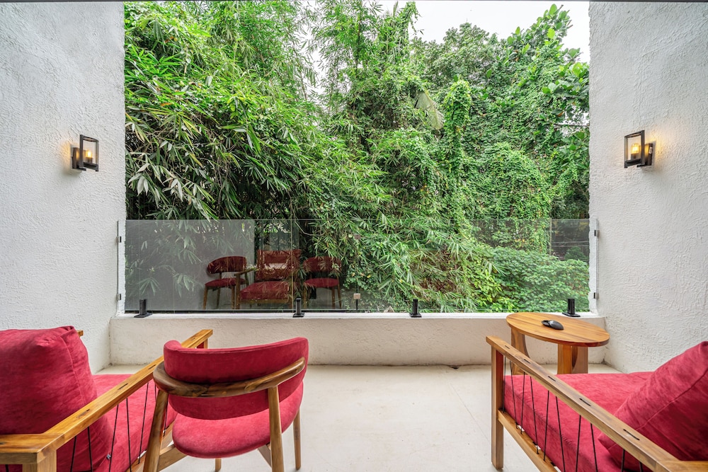 Sacred Jungle by EVDEkimi Ubud – Modern Villas and Apartments with Kitchens, Pools, & Personalized Concierge Service