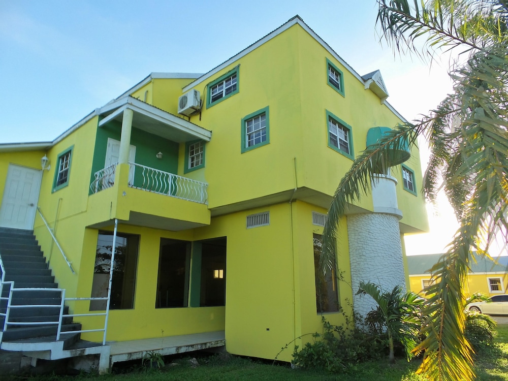 Caribbean Holiday Apartments, photo 14