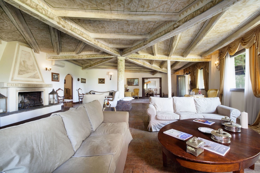 Villa delle Fontane