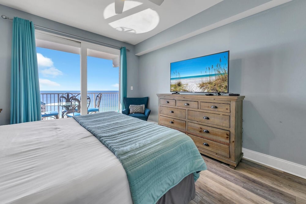 Laketown Wharf 1523