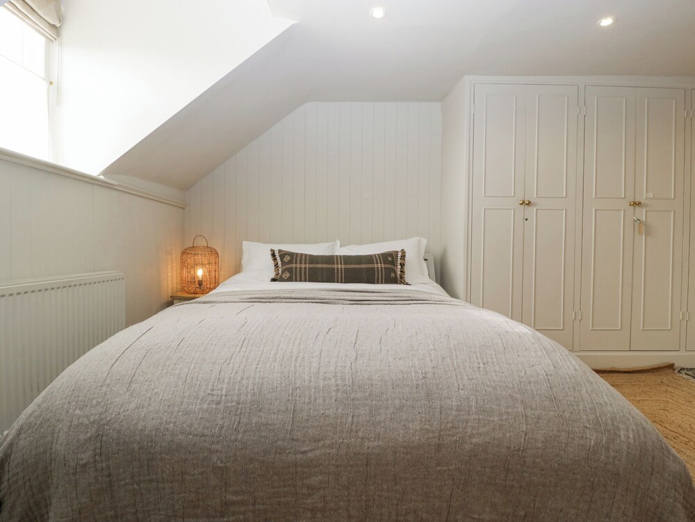 Cotswold House