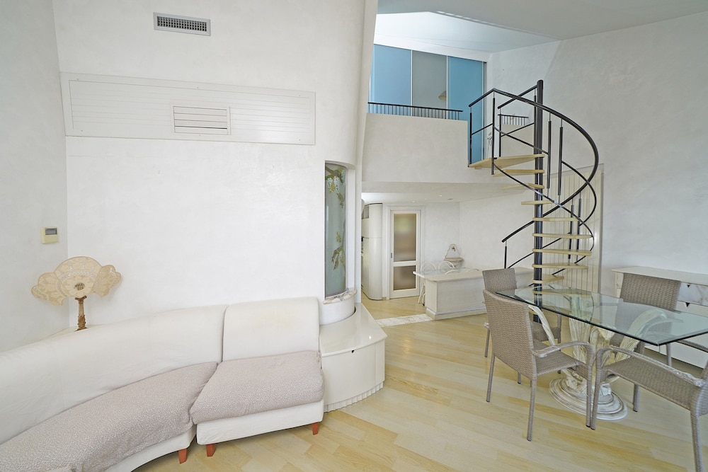 Il Melagrano A12 by Wonderful Italy