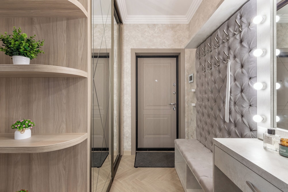 3-room apt with view of National Library
