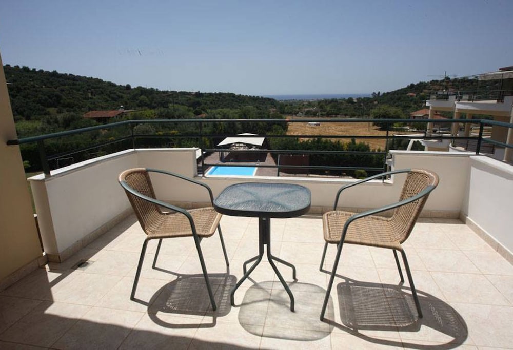 Anilio Plaza