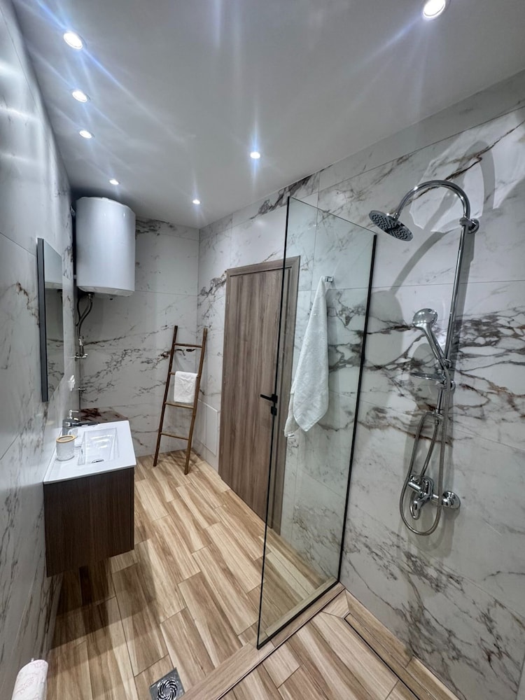 Milies Creekside Studio