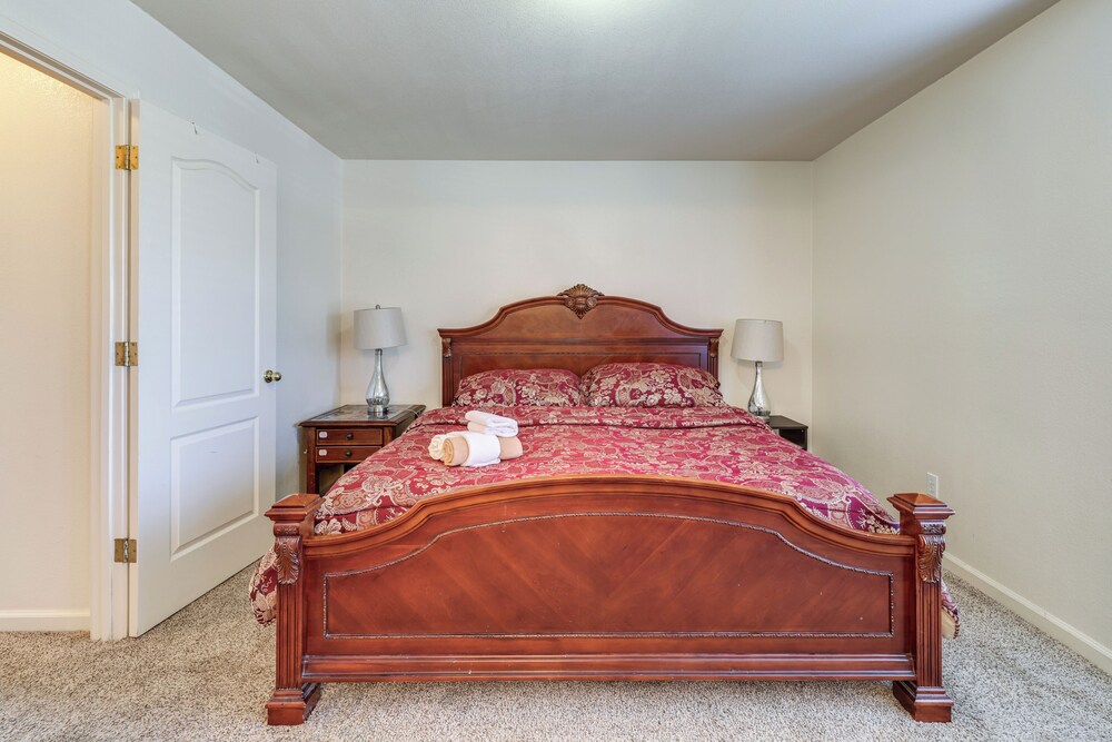 Spacious Turlock Home ~ 1 Mi to University!