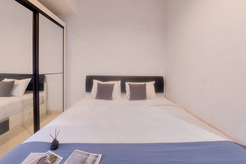 Simply Studio (No Kitchen) Apartment at 16th Floor West Vista